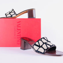 Load image into Gallery viewer, VALENTINO GARAVANI Toile Iconographe Sandals
