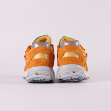 Load image into Gallery viewer, NEW BALANCE 2002R Protection Pack Vintage Orange Sneakers
